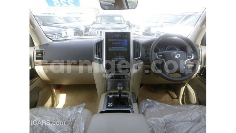 Big with watermark toyota land cruiser agadez import dubai 5959