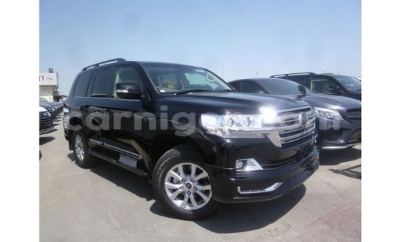 Acheter Import Utilitaire Toyota Land Cruiser Noir à Import - Dubai, Agadez Acheter Import Utilitaire Toyota Land Cruiser Noir à Import - Dubai, Agadez