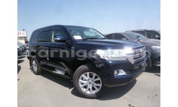 Sayi Imported Toyota Land Cruiser Blue Babbar mota in Import - Dubai a Agadez Sayi Imported Toyota Land Cruiser Blue Babbar mota in Import - Dubai a Agadez