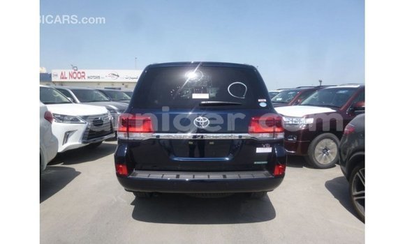 Sayi Imported Toyota Land Cruiser Blue Babbar mota in Import - Dubai a Agadez Sayi Imported Toyota Land Cruiser Blue Babbar mota in Import - Dubai a Agadez