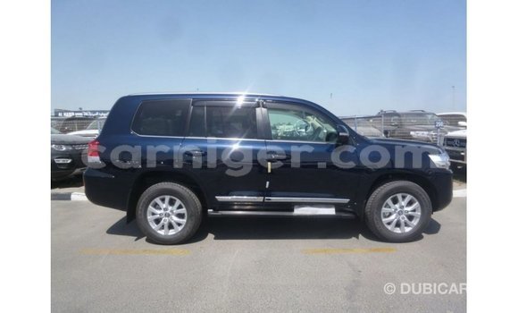 Sayi Imported Toyota Land Cruiser Blue Babbar mota in Import - Dubai a Agadez Sayi Imported Toyota Land Cruiser Blue Babbar mota in Import - Dubai a Agadez