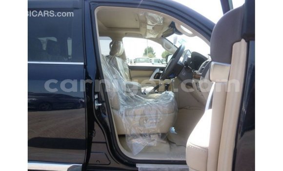 Sayi Imported Toyota Land Cruiser Blue Babbar mota in Import - Dubai a Agadez Sayi Imported Toyota Land Cruiser Blue Babbar mota in Import - Dubai a Agadez