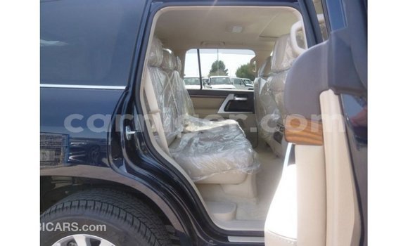 Sayi Imported Toyota Land Cruiser Blue Babbar mota in Import - Dubai a Agadez Sayi Imported Toyota Land Cruiser Blue Babbar mota in Import - Dubai a Agadez