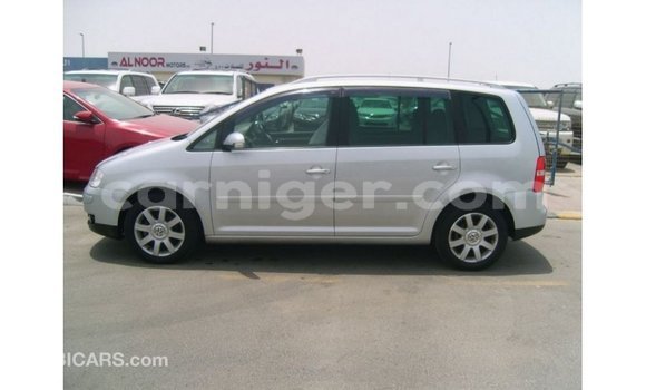 Buy Import Volkswagen Touran Other Car in Import - Dubai in Agadez Buy Import Volkswagen Touran Other Car in Import - Dubai in Agadez
