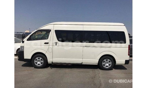 اشتري Imported Toyota Hiace White سيارة في Import - Dubai في أغاديز اشتري Imported Toyota Hiace White سيارة في Import - Dubai في أغاديز