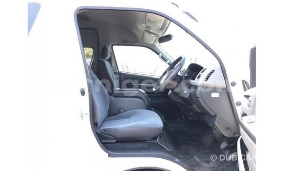 اشتري Imported Toyota Hiace White سيارة في Import - Dubai في أغاديز اشتري Imported Toyota Hiace White سيارة في Import - Dubai في أغاديز