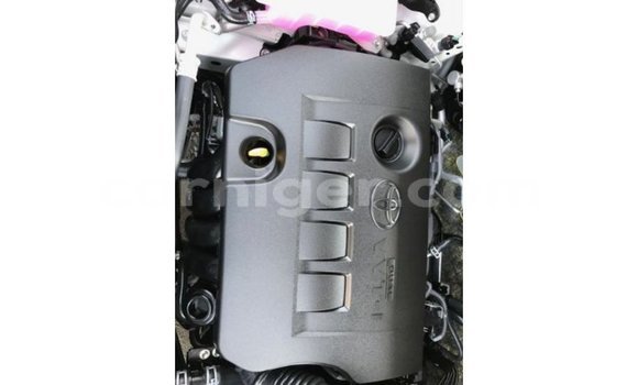 Sayi Imported Toyota Ade White Babbar mota in Import - Dubai a Agadez Sayi Imported Toyota Ade White Babbar mota in Import - Dubai a Agadez