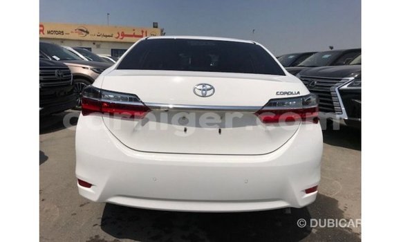 Sayi Imported Toyota Corolla White Mota in Import - Dubai a Agadez Sayi Imported Toyota Corolla White Mota in Import - Dubai a Agadez