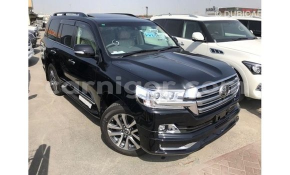اشتري Imported Toyota Land Cruiser Black شاحنة في Import - Dubai في أغاديز اشتري Imported Toyota Land Cruiser Black شاحنة في Import - Dubai في أغاديز