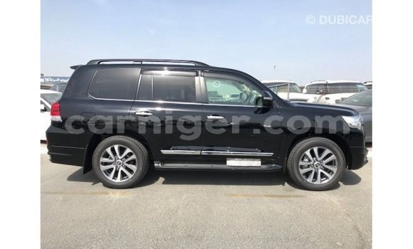 اشتري Imported Toyota Land Cruiser Black شاحنة في Import - Dubai في أغاديز اشتري Imported Toyota Land Cruiser Black شاحنة في Import - Dubai في أغاديز
