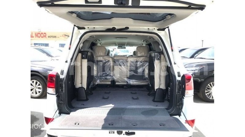 Big with watermark toyota land cruiser agadez import dubai 5974