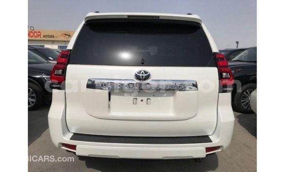 اشتري Imported Toyota Prado White سيارة في Import - Dubai في أغاديز اشتري Imported Toyota Prado White سيارة في Import - Dubai في أغاديز