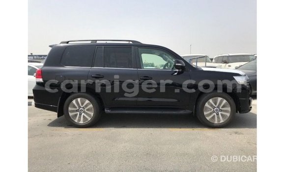 Sayi Imported Toyota Land Cruiser Black Babbar mota in Import - Dubai a Agadez Sayi Imported Toyota Land Cruiser Black Babbar mota in Import - Dubai a Agadez