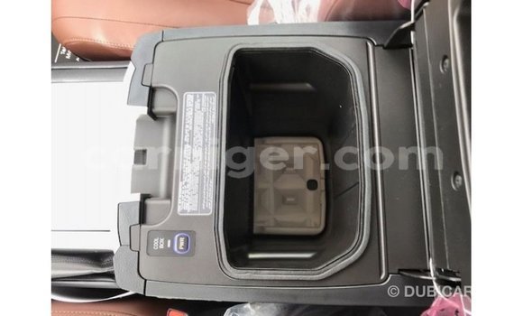 Sayi Imported Toyota Land Cruiser Black Babbar mota in Import - Dubai a Agadez Sayi Imported Toyota Land Cruiser Black Babbar mota in Import - Dubai a Agadez