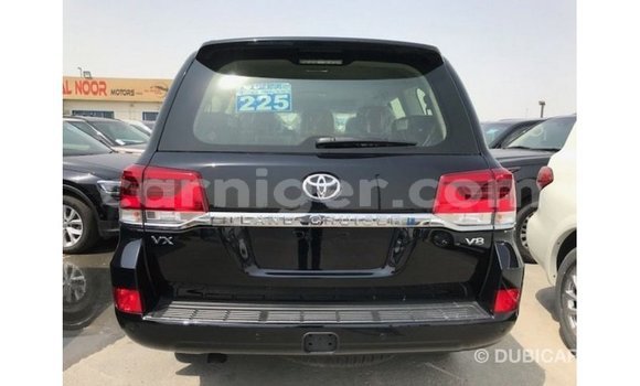 اشتري Imported Toyota Land Cruiser Black شاحنة في Import - Dubai في أغاديز اشتري Imported Toyota Land Cruiser Black شاحنة في Import - Dubai في أغاديز