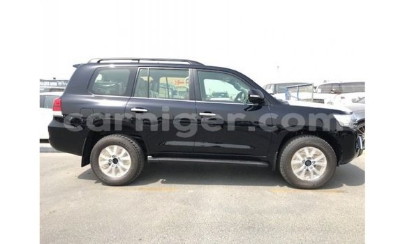 اشتري Imported Toyota Land Cruiser Black شاحنة في Import - Dubai في أغاديز اشتري Imported Toyota Land Cruiser Black شاحنة في Import - Dubai في أغاديز