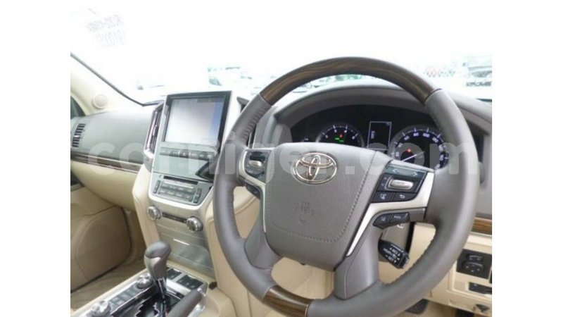 Big with watermark toyota land cruiser agadez import dubai 5981