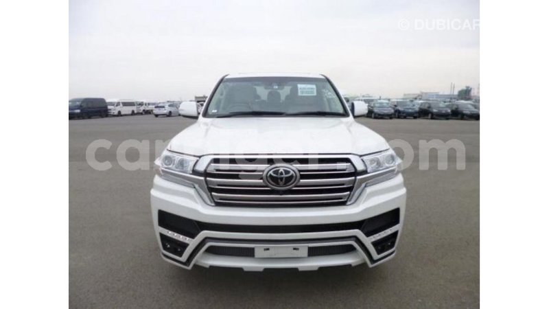 Big with watermark toyota land cruiser agadez import dubai 5981