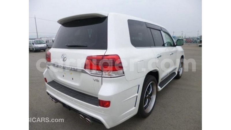 Big with watermark toyota land cruiser agadez import dubai 5981