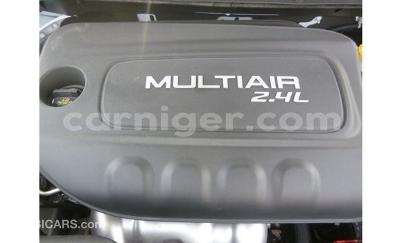 Acheter Import Voiture Jeep Cherokee Blanc à Import - Dubai, Agadez Acheter Import Voiture Jeep Cherokee Blanc à Import - Dubai, Agadez