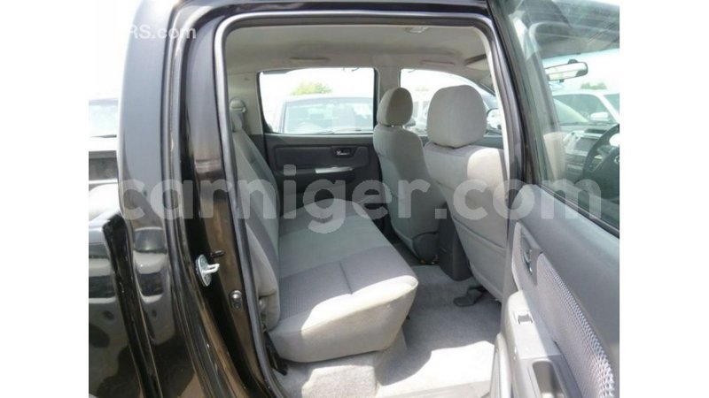 Big with watermark toyota hilux agadez import dubai 5984