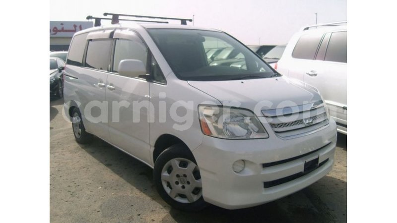 Big with watermark toyota noah agadez import dubai 5987