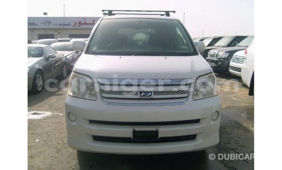 Acheter Import Voiture Toyota Noah Blanc à Import - Dubai, Agadez Acheter Import Voiture Toyota Noah Blanc à Import - Dubai, Agadez