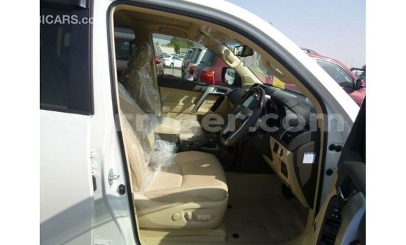 اشتري Imported Toyota Prado White سيارة في Import - Dubai في أغاديز اشتري Imported Toyota Prado White سيارة في Import - Dubai في أغاديز
