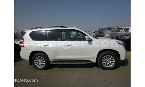 اشتري Imported Toyota Prado White سيارة في Import - Dubai في أغاديز اشتري Imported Toyota Prado White سيارة في Import - Dubai في أغاديز