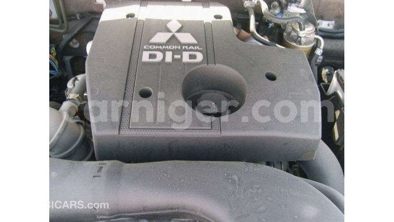 Big with watermark mitsubishi pajero agadez import dubai 6000