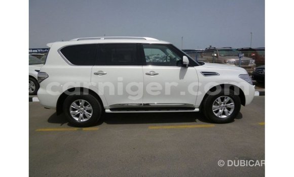 اشتري Imported Nissan Patrol White سيارة في Import - Dubai في أغاديز اشتري Imported Nissan Patrol White سيارة في Import - Dubai في أغاديز
