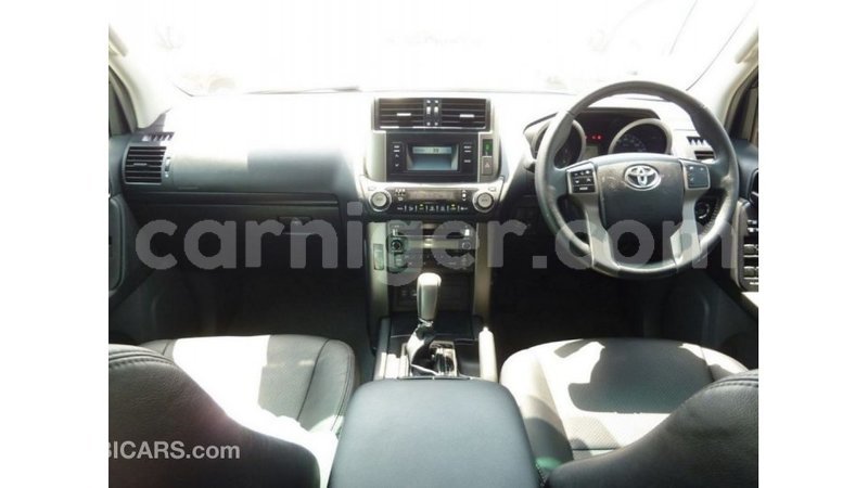 Big with watermark toyota prado agadez import dubai 6011