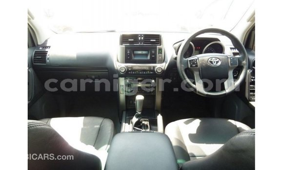 Sayi Imported Toyota Prado White Mota in Import - Dubai a Agadez Sayi Imported Toyota Prado White Mota in Import - Dubai a Agadez