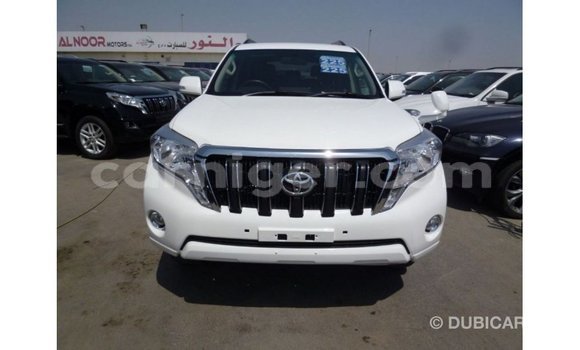 Sayi Imported Toyota Prado White Mota in Import - Dubai a Agadez Sayi Imported Toyota Prado White Mota in Import - Dubai a Agadez