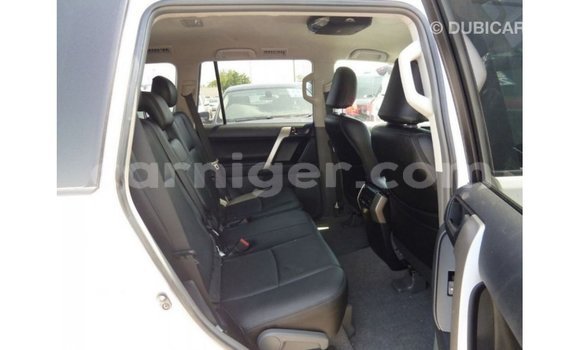 Sayi Imported Toyota Prado White Mota in Import - Dubai a Agadez Sayi Imported Toyota Prado White Mota in Import - Dubai a Agadez