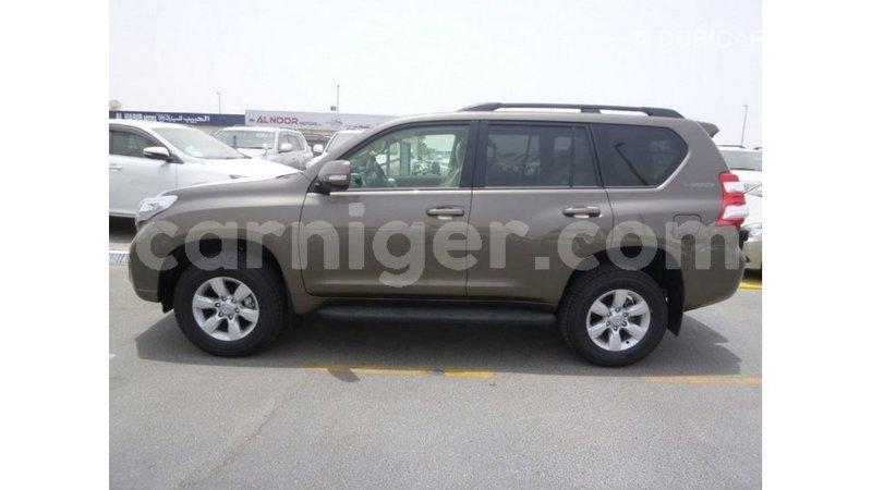 Big with watermark toyota prado agadez import dubai 6014