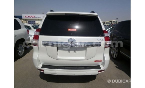 Acheter Import Voiture Toyota Prado Blanc à Import - Dubai, Agadez Acheter Import Voiture Toyota Prado Blanc à Import - Dubai, Agadez