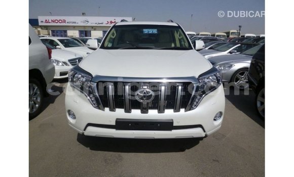 اشتري Imported Toyota Prado White سيارة في Import - Dubai في أغاديز اشتري Imported Toyota Prado White سيارة في Import - Dubai في أغاديز