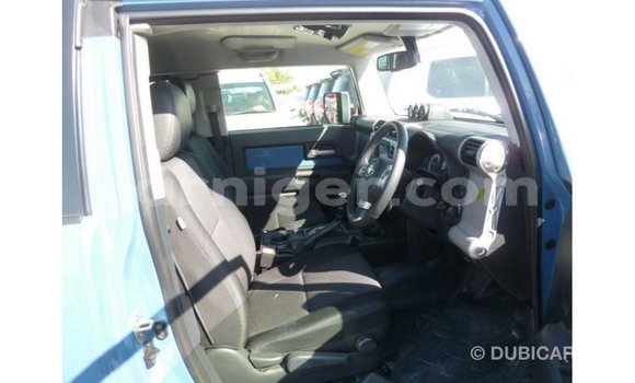 Sayi Imported Toyota FJ Cruiser Blue Mota in Import - Dubai a Agadez Sayi Imported Toyota FJ Cruiser Blue Mota in Import - Dubai a Agadez