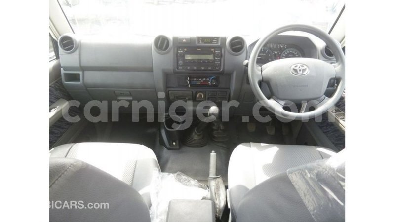 Big with watermark toyota land cruiser agadez import dubai 6025