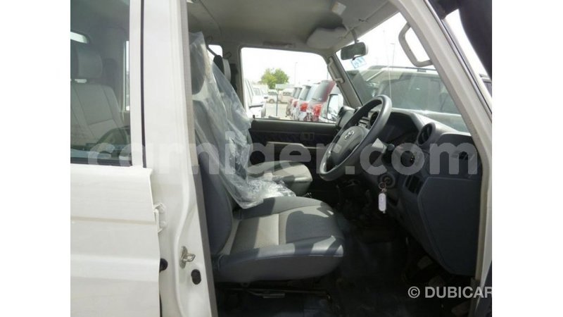 Big with watermark toyota land cruiser agadez import dubai 6025