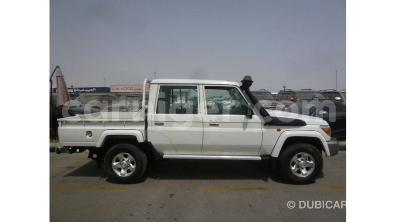 Big with watermark toyota land cruiser agadez import dubai 6025