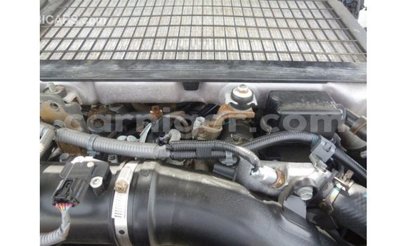 Acheter Import Utilitaire Toyota Land Cruiser Blanc à Import - Dubai, Agadez Acheter Import Utilitaire Toyota Land Cruiser Blanc à Import - Dubai, Agadez