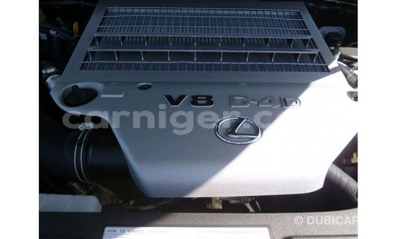 Sayi Imported Lexus LX White Mota in Import - Dubai a Agadez Sayi Imported Lexus LX White Mota in Import - Dubai a Agadez