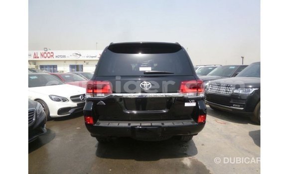 Acheter Import Utilitaire Toyota Land Cruiser Noir à Import - Dubai, Agadez Acheter Import Utilitaire Toyota Land Cruiser Noir à Import - Dubai, Agadez