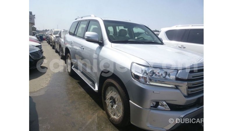 Big with watermark toyota land cruiser agadez import dubai 6041