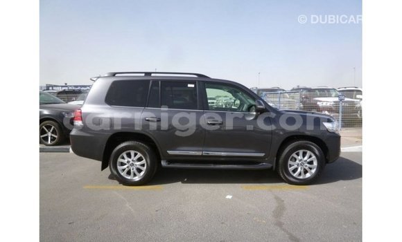 اشتري Imported Toyota Land Cruiser Other شاحنة في Import - Dubai في أغاديز اشتري Imported Toyota Land Cruiser Other شاحنة في Import - Dubai في أغاديز