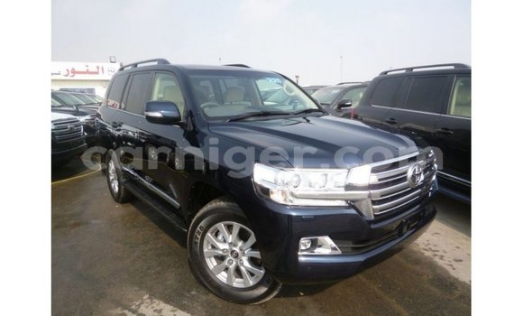 Sayi Imported Toyota Land Cruiser Blue Babbar mota in Import - Dubai a Agadez Sayi Imported Toyota Land Cruiser Blue Babbar mota in Import - Dubai a Agadez