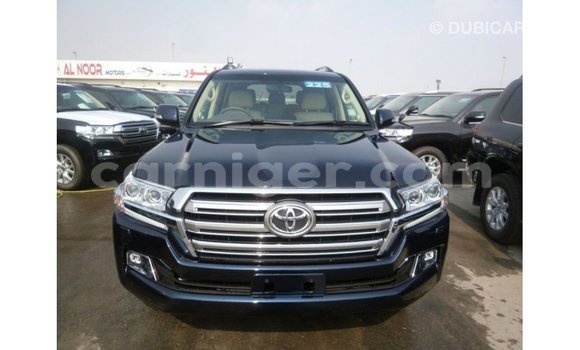 Sayi Imported Toyota Land Cruiser Blue Babbar mota in Import - Dubai a Agadez Sayi Imported Toyota Land Cruiser Blue Babbar mota in Import - Dubai a Agadez