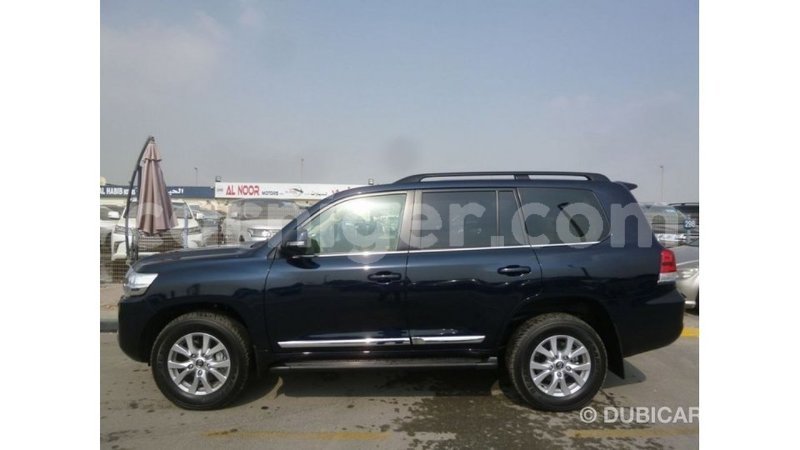 Big with watermark toyota land cruiser agadez import dubai 6043